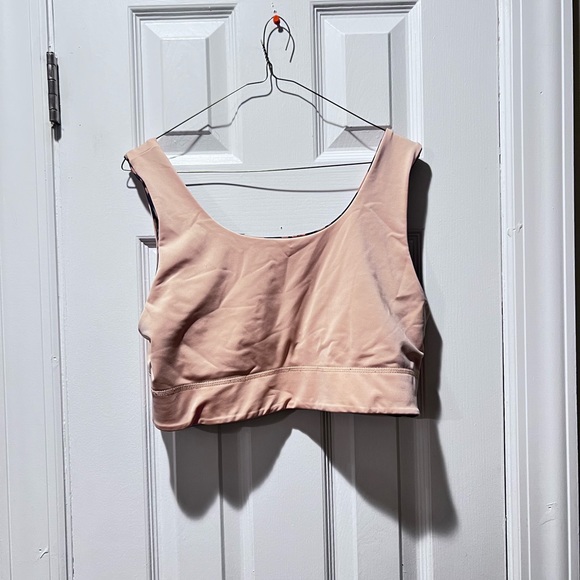 Fabletics Reversible Sports Bra. - Picture 3 of 5